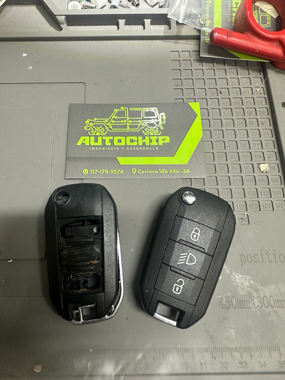 Peugeot - Cambio de carcasa de llave - AUTOCHIP Bogotá